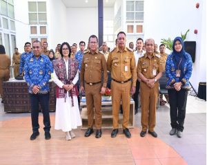 Rektor Unkris Satya Wacana Salatiga Ikut Sosialisasi Ovop di Kabupaten Kupang