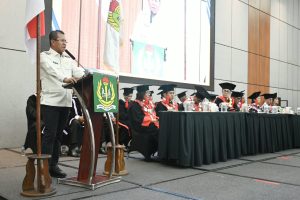 Wagub NTT Dan Bupati Kupang Beri Motivasi Bagi Wisudawan UPG 1945