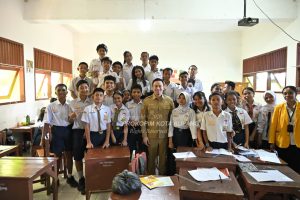 Wali Kota Gerak Cepat Cek Plafon Rusak SMPN 2: “Jangan Sampai Makan Korban”